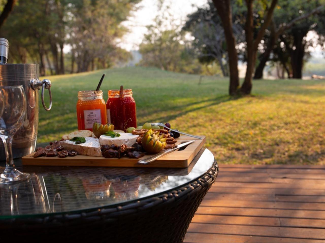 Kayova River Lodge Ndiyona Exterior photo